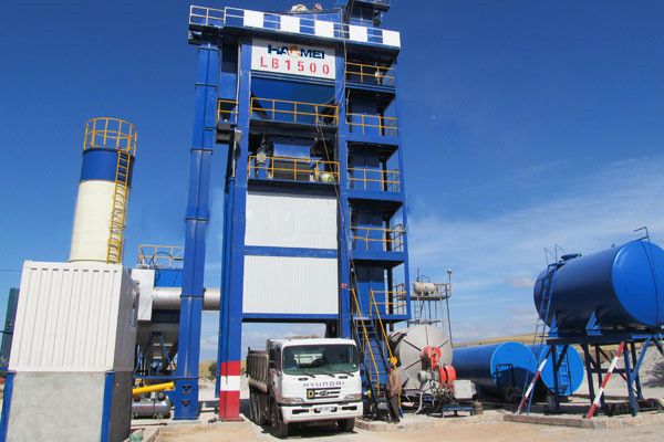 installation of LB1500 asphalt mixing plant in Algeria.jpg