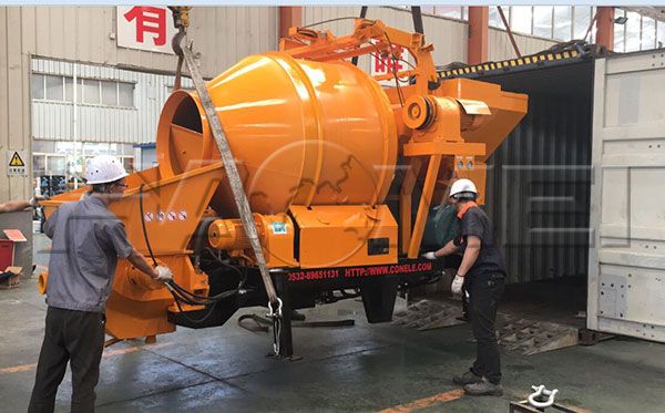 mobile concrete mixer with pump.jpg