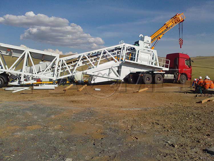 small mobile concrete batching plant for sale.jpg